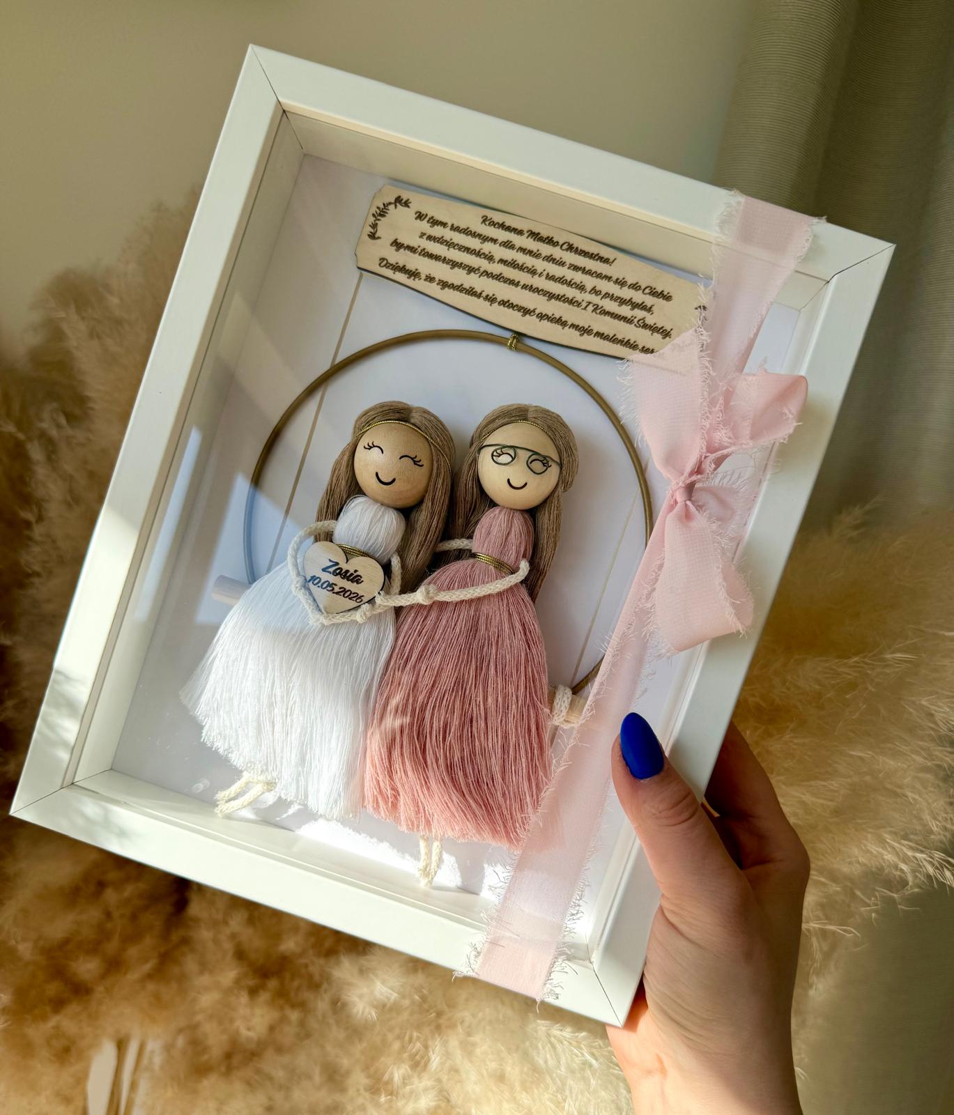 Podziękowania komunijne Dziecko z Mamą Chrzestną